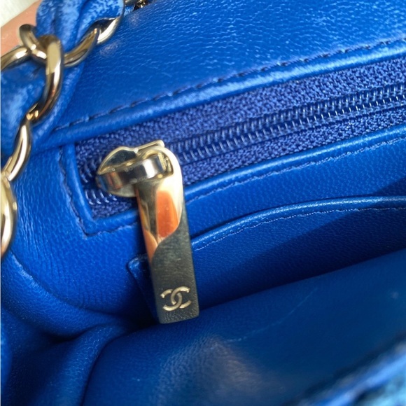 AUTHENTIC CHANEL Limited Blue Tweed Mini Flap Crossbody Bag Runway - Picture 9 of 12
